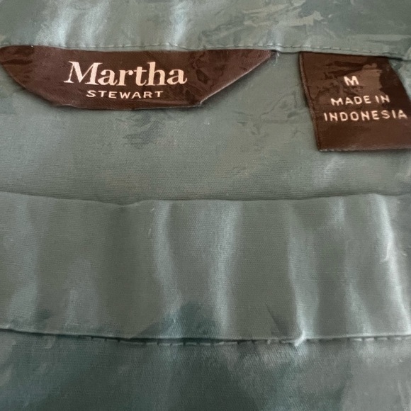 New - MARTHA STEWART STRETCH POPLIN BLOUSE - MEDIUM - Sea Blue - Picture 5 of 6